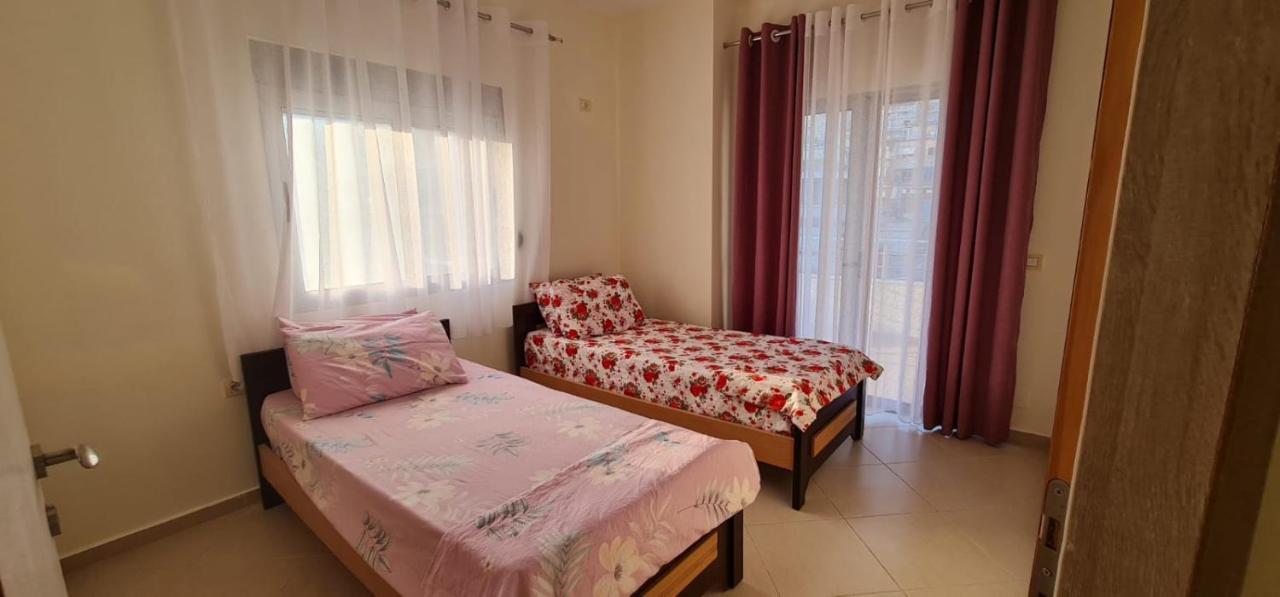 Saranda City Center & Beach Apartament 2 Bed Room Eksteriør billede