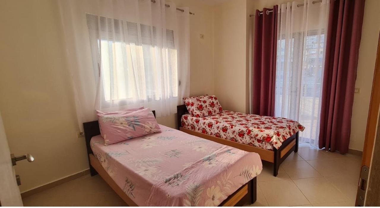 Saranda City Center & Beach Apartament 2 Bed Room Eksteriør billede