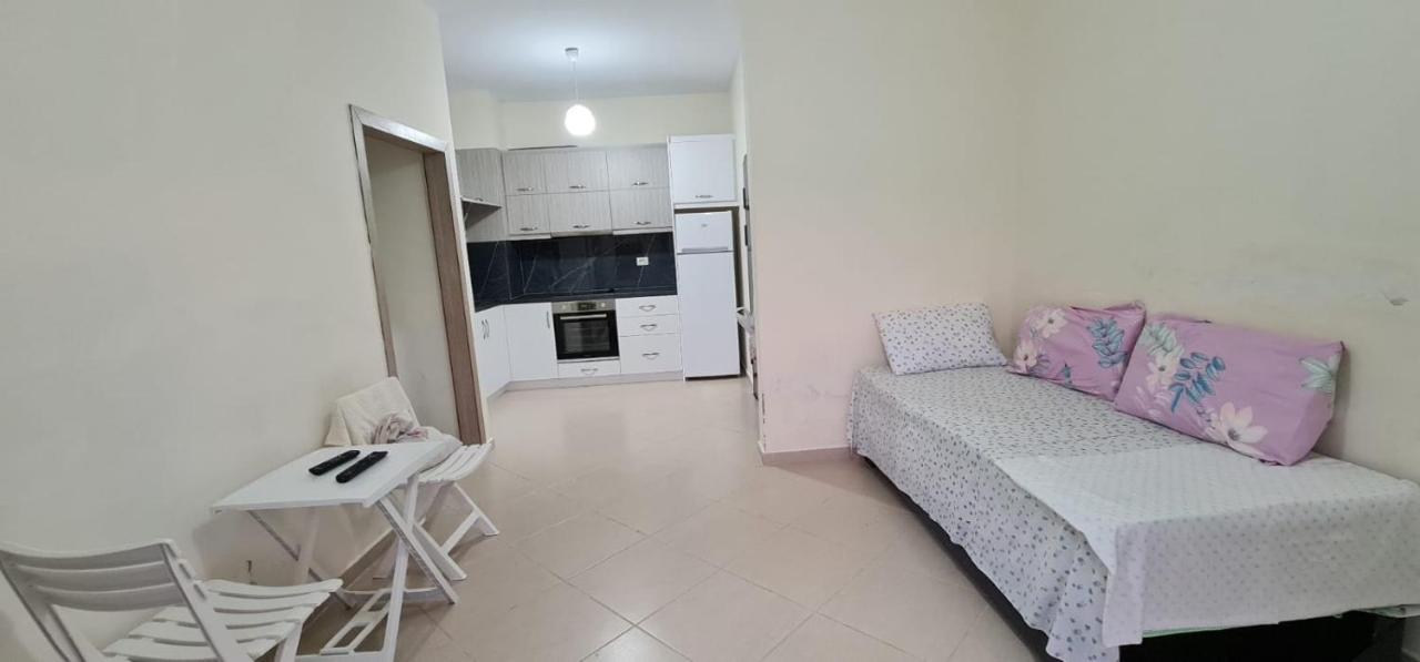 Saranda City Center & Beach Apartament 2 Bed Room Eksteriør billede